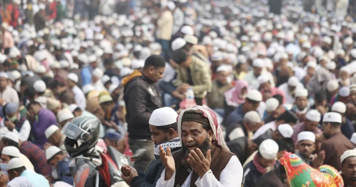 Majbur qilib, bir oral seks videolar berishga Uzbek seks sir kamera