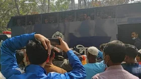 সিরিজ বোমা হামলা : সাতক্ষীরায় ৮ জঙ্গির ১৩ বছরের কারাদণ্ড