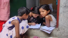 সন্তানের পরীক্ষা ও ফল নিয়ে ভীতি দূর করবেন যেভাবে