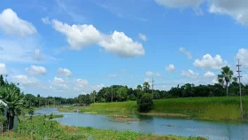 ইতিহাস বিজড়িত নদীটি আজ বিস্মৃত এক জলাশয়