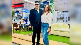 ‘ইজ্জত রাখার’ সবক দিয়ে সায়ন্তিকার সঙ্গে জায়েদ খান!