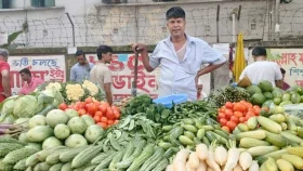 জানুয়ারিতে খাদ্য মূল্যস্ফীতি কমে ১০.৭২%