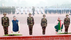 জাতীয় স্মৃতিসৌধে রাষ্ট্রপতি-প্রধানমন্ত্রীর শ্রদ্ধা