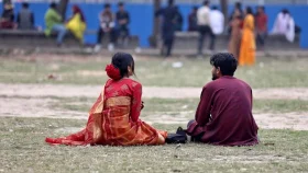 সঙ্গীর প্রতি ভালো লাগা কমছে? তাহলে যা করতে পারেন