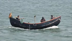 আরাকান আর্মির হাতে আটক ২৯ জেলেকে ফিরিয়ে এনেছে বিজিবি