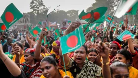 পোশাক-পেশা-চলাফেরা নিয়ে প্রশ্ন, নারীর নিরাপত্তা নিয়ে শঙ্কা