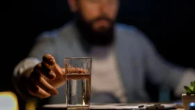 সেহরিতে অতিরিক্ত পানি পান করলে কী হয় জানেন?