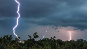 যেসব কারণে বাংলাদেশে এত বেশি বজ্রপাত