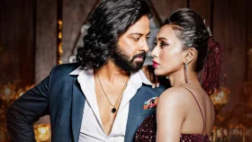 পশ্চিমবঙ্গে চলছে &lsquo;তুফান&rsquo;, যা বলছেন ভারতীয় সমালোচকরা