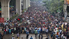 যেসব বিশ্ববিদ্যালয়ে যে সময়ের মধ্যে শিক্ষার্থীদের হল ছাড়ার নির্দেশ