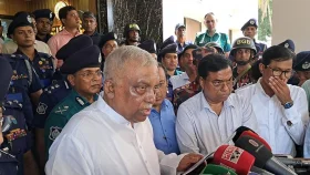 &lsquo;এমন গুজব ছড়াচ্ছে, যেগুলো শুনে মানুষ ঠিক থাকতে পারে না&rsquo;