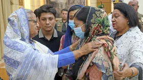 এক মুসলমান আরেক মুসলমানের লাশ ঝুলিয়ে রাখতে পারে না, বললেন প্রধানমন্ত্রী