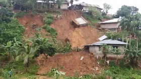 কক্সবাজারে একই রাতে ৪ পাহাড়ধসে ৯ জনের মৃত্যু
