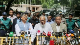 প্রধান উপদেষ্টা ড. ইউনূসের সঙ্গে বিএনপি নেতাদের বৈঠক