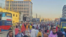 গাজীপুরে ঢাকা-ময়মনসিংহ মহাসড়ক অবরোধ, ২০ কিলোমিটার যানজট