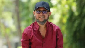 শেখ হাসিনার সঙ্গে হত্যা মামলার আসামি ইরেশ যাকের, যা বললেন ফারুকী