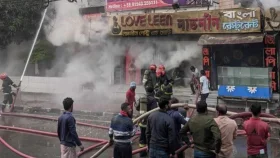 উত্তরায় রেস্টুরেন্টে ভয়াবহ আগুন, নিয়ন্ত্রণে ৯ ইউনিট