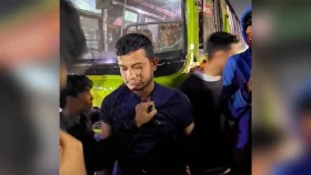 সাভারে চলন্ত বাসে ডাকাতি, আহত ৫