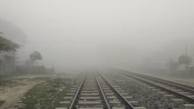 ঘন কুয়াশায় দুর্ঘটনা এড়াতে রেলওয়ের নির্দেশনা