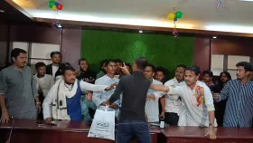 চট্টগ্রামের বৈষম্যবিরোধীদের পাল্টাপাল্টি হামলার অভিযোগ, রাফির বিরুদ্ধে স্লোগান