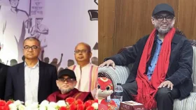 পুরস্কারপ্রাপ্তদের পেছনে দাঁড় করিয়ে ফটোসেশন, যা বললেন ফারুকী