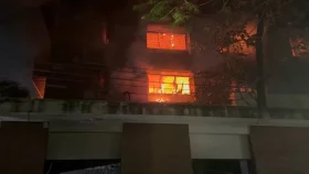 শেখ হাসিনার বাসভবন সুধা সদনেও আগুন