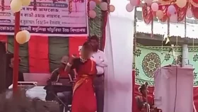 ক্রীড়া অনুষ্ঠানে ‘জয় বাংলা বাংলার জয়’ গানের সঙ্গে স্কুলছাত্রীর নৃত্য, প্রধান শিক্ষককে শোকজ