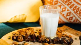দুধ-খেজুর একসঙ্গে খাওয়ার উপকারিতা
