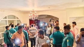 ’তানভীর ইমামের বাড়ি’ সন্দেহে গুলশানের বাসায় ছাত্র-জনতার তল্লাশি