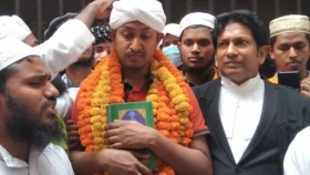 পোশাক নিয়ে হেনস্তা: চাপের মুখে মামলা প্রত্যাহার করে নিলো সেই ঢাবি শিক্ষার্থী