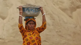 আমরা কি সত্যিই শ্রমিকের ঘামকে মূল্য দিচ্ছি?