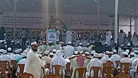 নারী সংস্কার কমিশন বাতিলসহ বিভিন্ন দাবিতে সোহরাওয়ার্দীতে চলছে হেফাজতের সমাবেশ