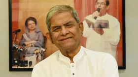 চোখের চিকিৎসার জন্য ব্যাংকক গেলেন ফখরুল