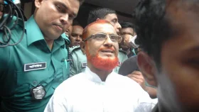 মানবতাবিরোধী অপরাধের মামলায় মৃত্যুদণ্ড থেকে খালাস পেলেন জামায়াত নেতা আজহার