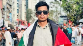 মোটরসাইকেলে ধাক্কা লাগায় বাগ্‌বিতণ্ডা, ঢাবি ছাত্রকে ছুরিকাঘাতে হত্যা
