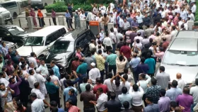 সারাদেশে সরকারি কর্মচারীদের প্রতি বিক্ষোভের আহ্বান সচিবালয়ের আন্দোলনকারীদের
