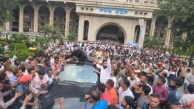ভোটারদের নিয়ে নিজেই শপথ পড়ার ঘোষণা ইশরাকের