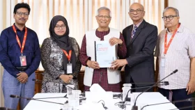 প্রধান উপদেষ্টার কাছে দ্বিতীয় প্রতিবেদন জমা দিলো গুম কমিশন