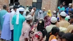 ঈদের দিন স্ত্রীকে গলাকেটে হত্যার অভিযোগ