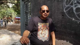 মানসিক ভারসাম্য হারিয়ে রাস্তায় শুয়ে ছিলেন সমু চৌধুরী