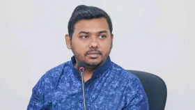 নৈতিক স্খলনের অভিযোগ, এনসিপি নেতা সারোয়ার তুষারকে কারণ দর্শানোর নোটিশ