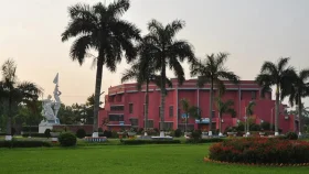 বাংলাদেশ কৃষি বিশ্ববিদ্যালয়ে শাস্তির আওতায় ১৫৪ শিক্ষক-শিক্ষার্থী ও কর্মকর্তা-কর্মচারী