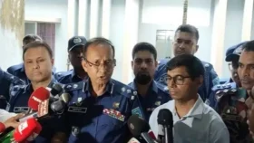 লালমনিরহাটে থানায় হামলা-ভাঙচুর, আসামিদের ছিনিয়ে নেওয়ার অভিযোগ