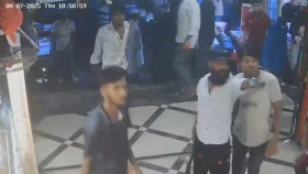 আরেকজনকে হত্যা করতে যাওয়া অস্ত্রধারীদের ভিডিও ধারণ করায় খুন হন সাংবাদিক আসাদুজ্জামান