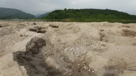 ভোলাগঞ্জে পাথর লুটের ঘটনায় মামলা, আসামি অজ্ঞাতনামা দেড় হাজার
