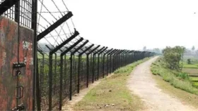 তিন দিন ধরে কুষ্টিয়া সীমান্তের শূন্যরেখায় শিশুসহ ১২ জন