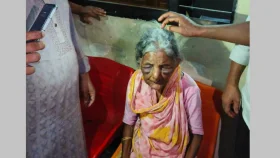 ছিনতাইকারীদের হামলায় আহত স্টেশন পরিচ্ছন্নতাকর্মী বুবি মারা গেছেন