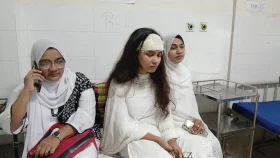 পেপার ওয়েট ছুড়ে নারী আইনজীবীর মাথা ফাটালেন বিচারক