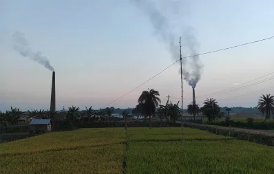 সাতক্ষীরায় ইটভাটা/ঢাকা ট্রিবিউন