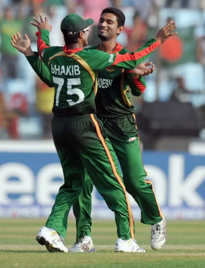 সাকিব-মাহমুদুল্লাহ